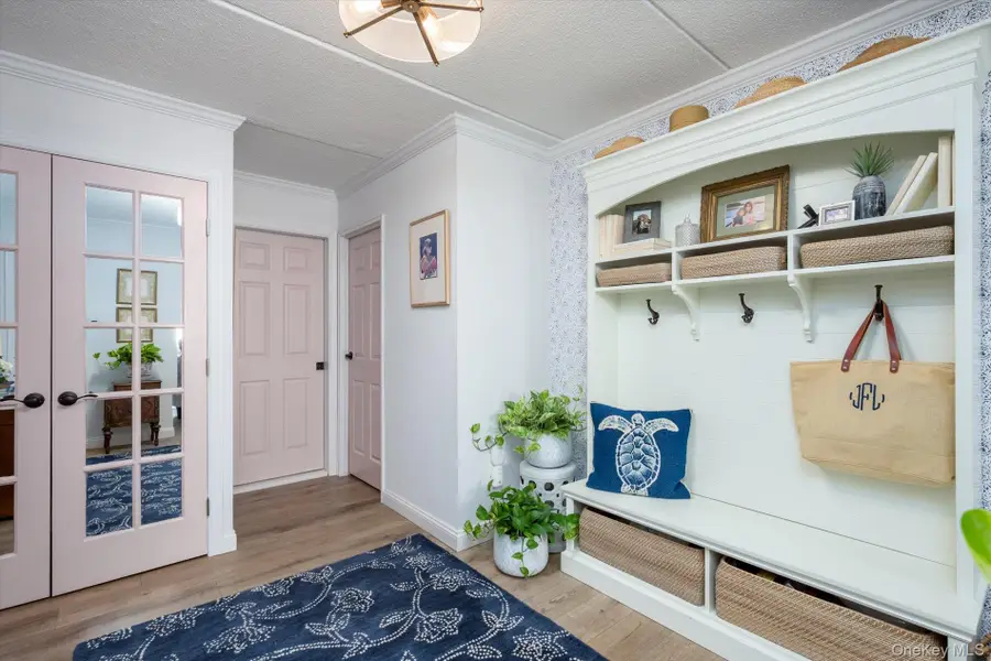 135 Post Avenue #3R, Westbury, NY 11590 - #2