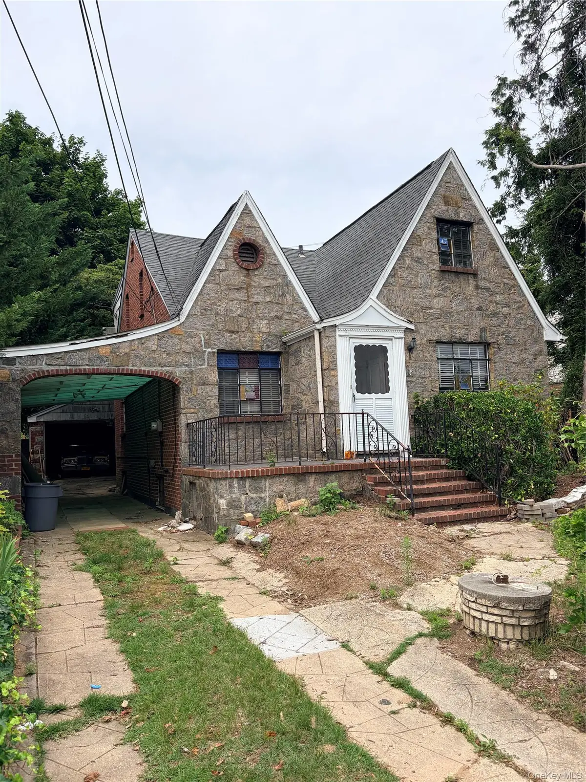 610 Harless Place, West Hempstead, NY 11552 - #1