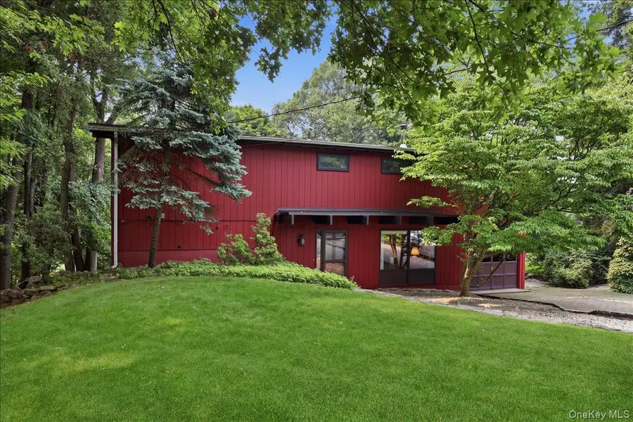 131 Deertrack Lane, Irvington, NY 10533 - #3