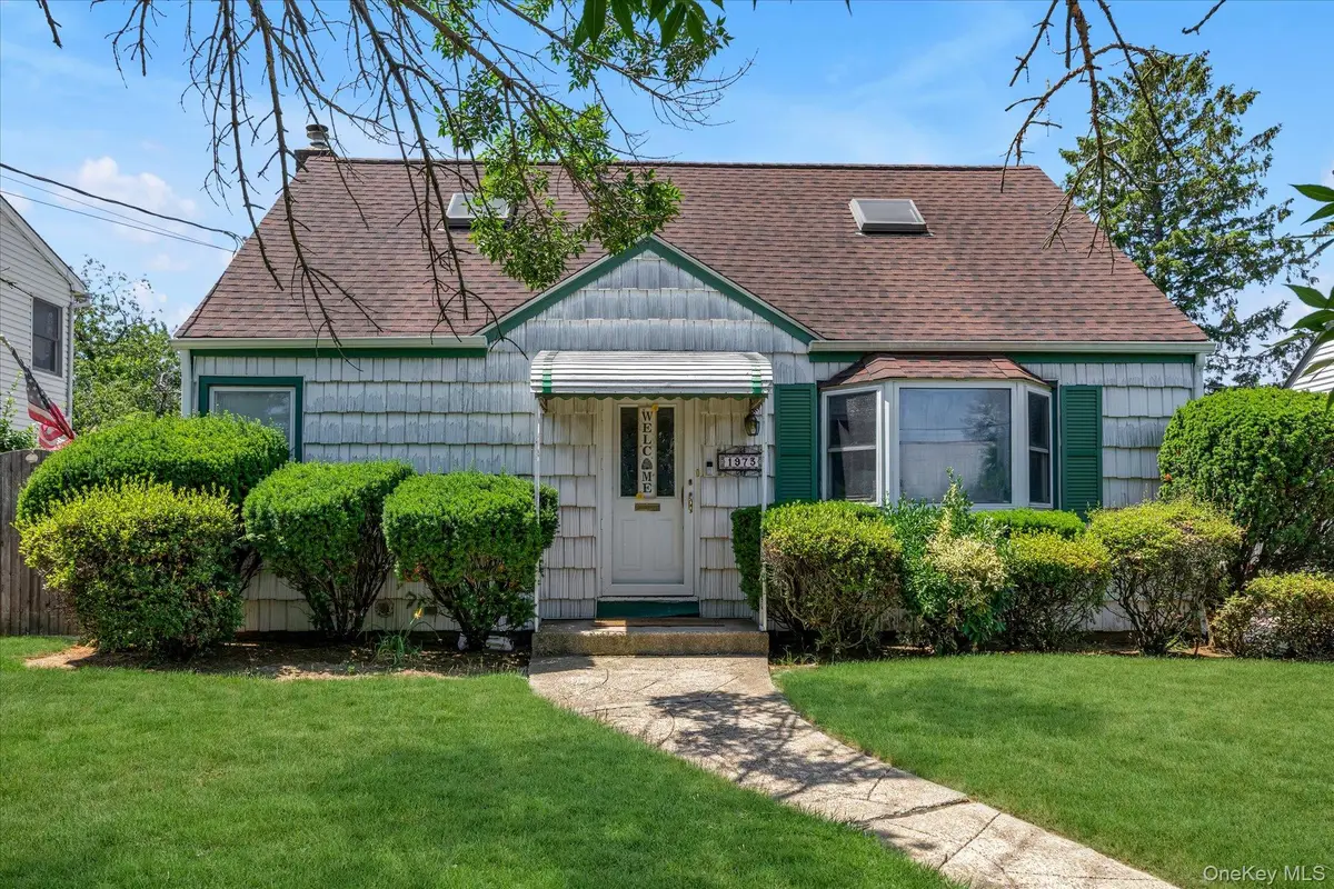 1973 Everett Street, Valley Stream, NY 11580 - #1