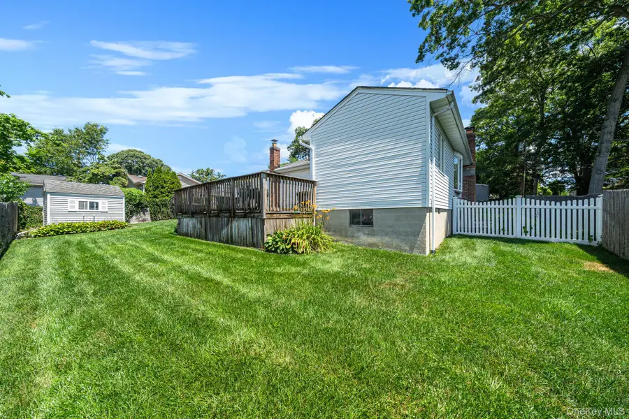 38 W 1st Street, Lake Ronkonkoma, NY 11779 - #2