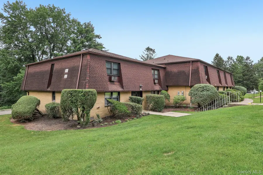 1 Germonds Village #5, Nanuet, NY 10954 - #2