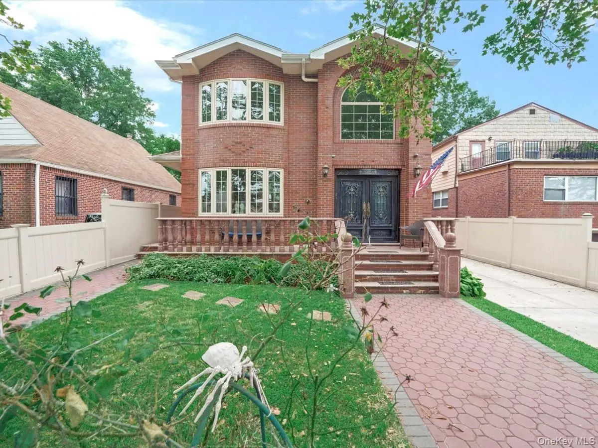 24560 61st Avenue, Little Neck, NY 11362 - #1