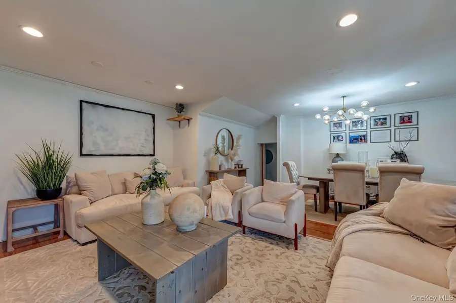 22 Dollard Drive, North Babylon, NY 11703 - #2