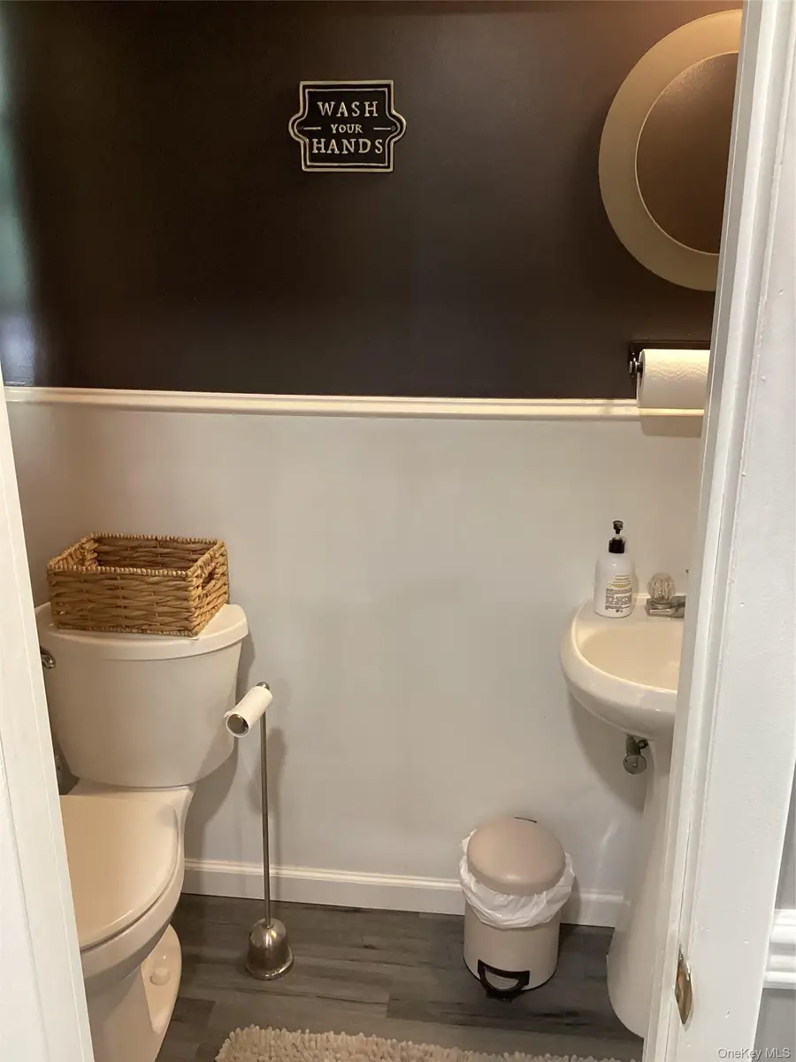 512 Fenimore Avenue, North Babylon, NY 11703 - #3