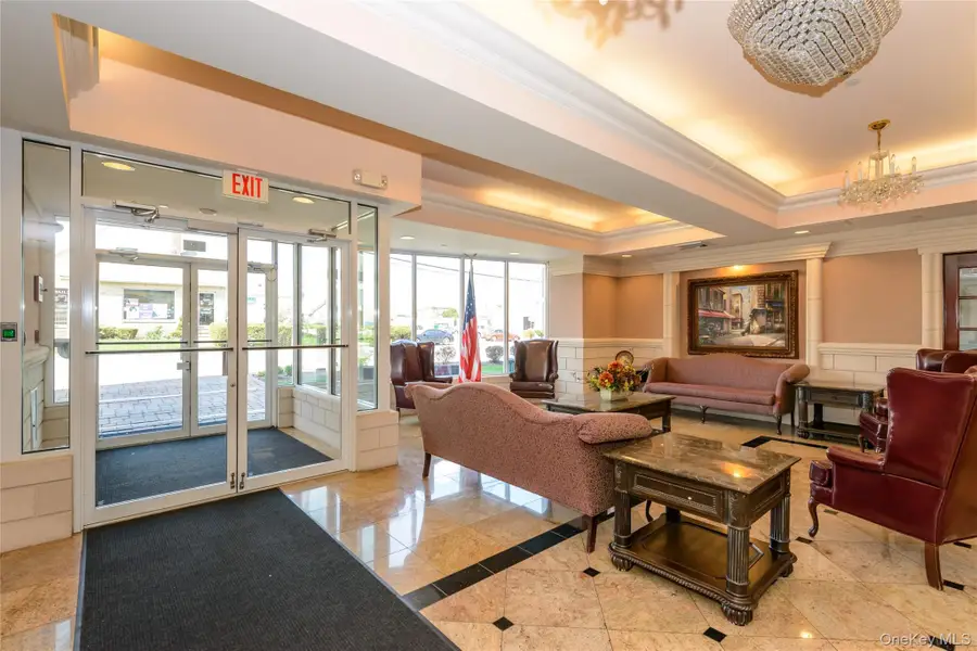 242 Maple Avenue #207, Westbury, NY 11590 - #2