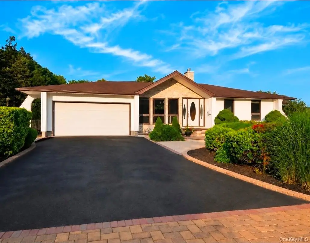 517 Ocean Avenue, Oakdale, NY 11769 - #1