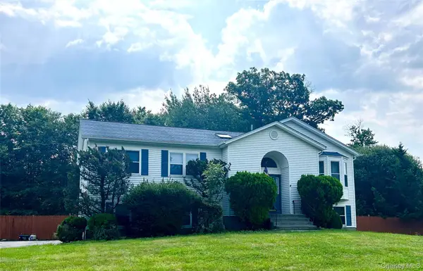 3 Aron Court, Spring Valley, NY 10977