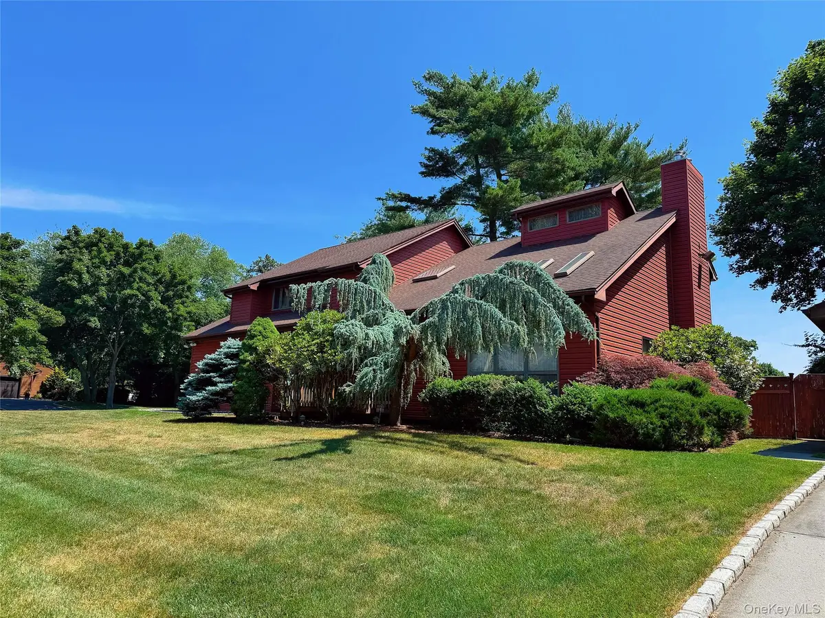 6 Jamor Court, Nesconset, NY 11767 - #1