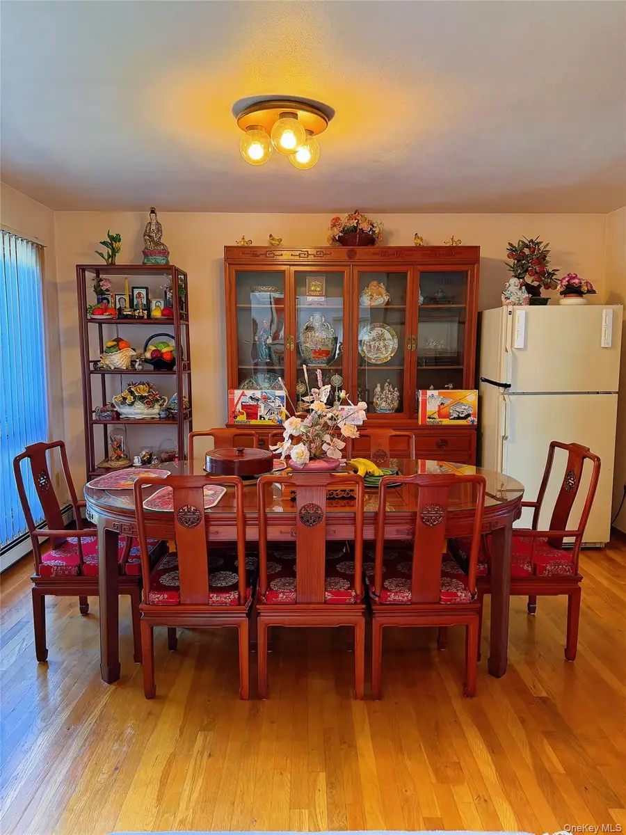 6 Jamor Court, Nesconset, NY 11767 - #3