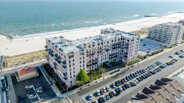 100 W Broadway #1E, Long Beach, NY 11561
