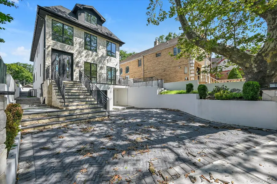 176-12 Kildare Road, Jamaica, NY 11432 - #2