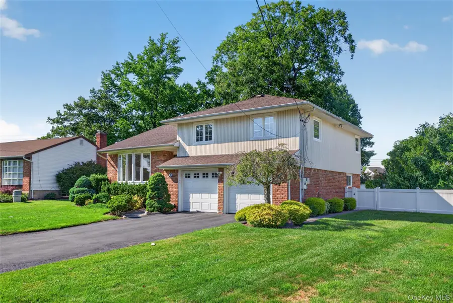 78 Sugar Maple Drive, Roslyn, NY 11576 - #2