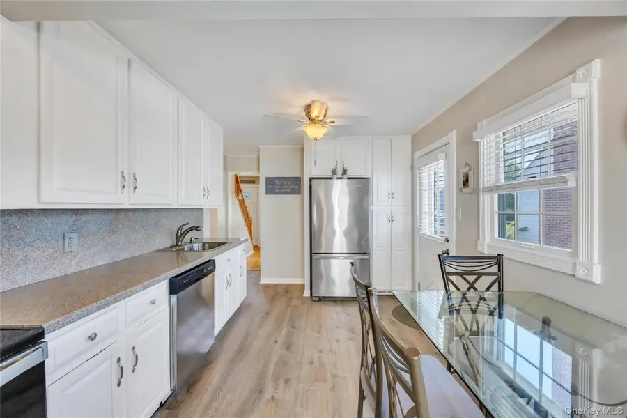 42 Crescent Street, Hicksville, NY 11801 - #3