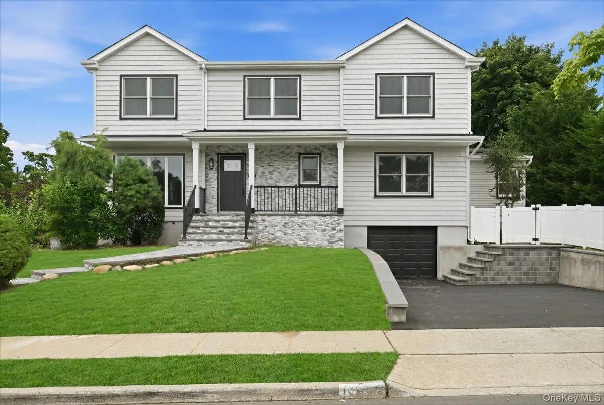 616 Harless Place, West Hempstead, NY 11552 - #1