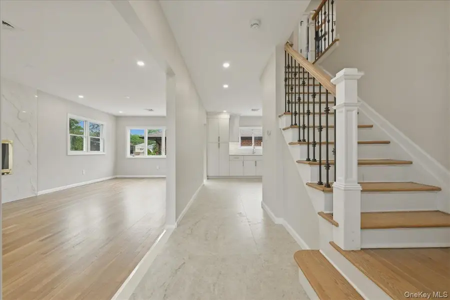616 Harless Place, West Hempstead, NY 11552 - #3