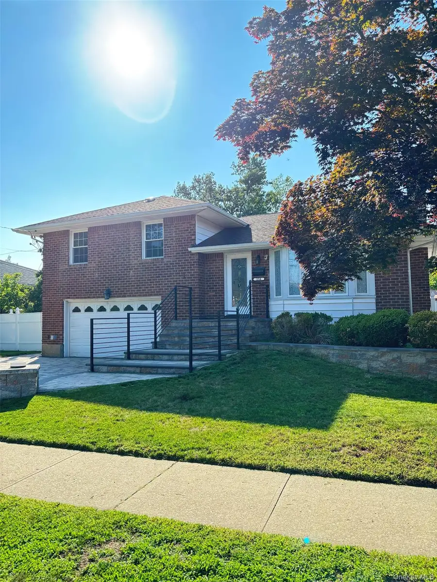 238 Jerome Street, Syosset, NY 11791 - #2