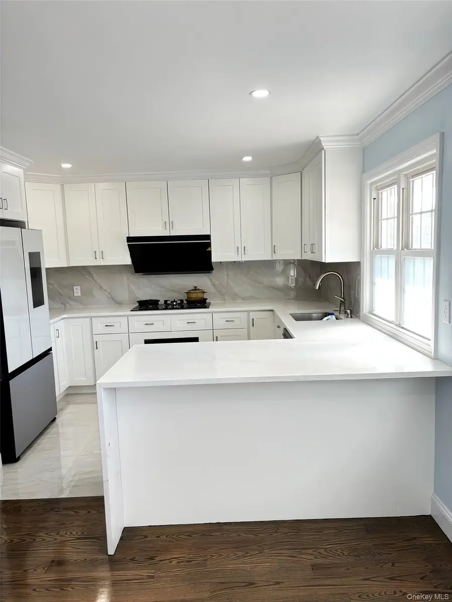 238 Jerome Street, Syosset, NY 11791 - #3