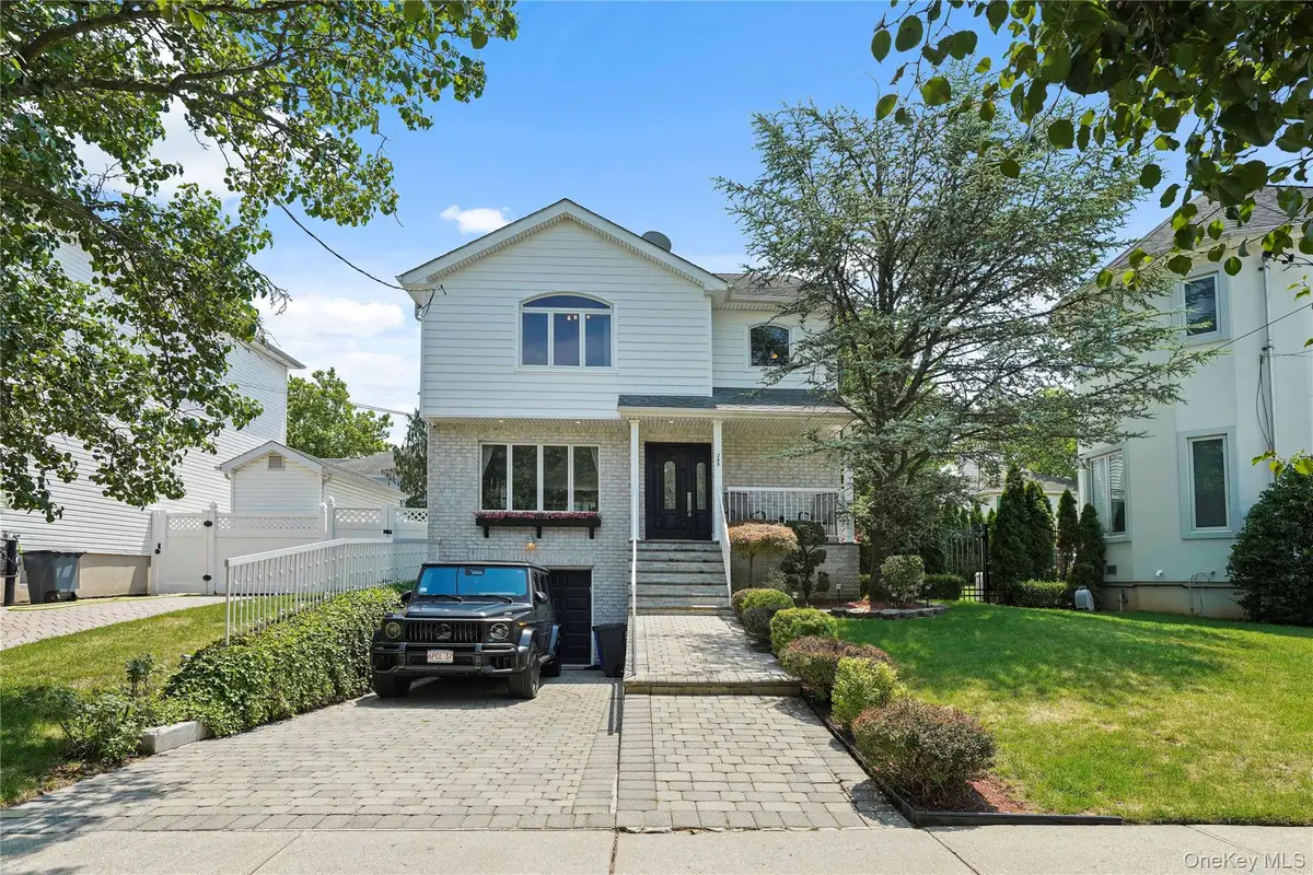 268 Ardsley Street, Staten Island, NY 10306 - #1