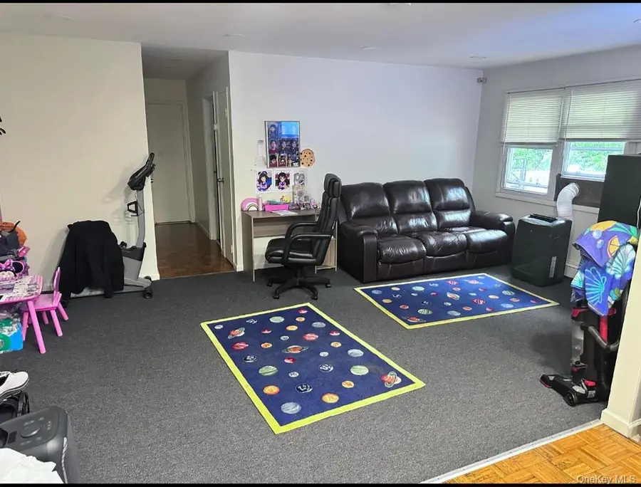 1 E Hemlock Drive #162, Bay Shore, NY 11706 - #3