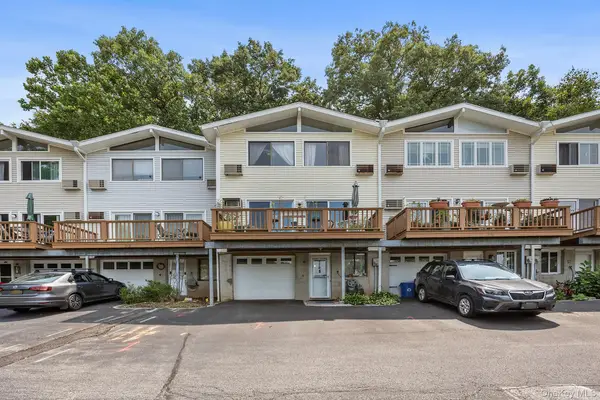 24 Scenic Circle #24, Croton-on-Hudson, NY 10520