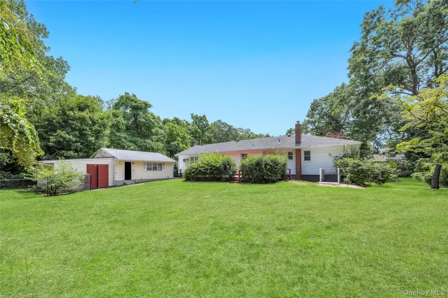 499 Silver, West Babylon, NY 11704 - #3