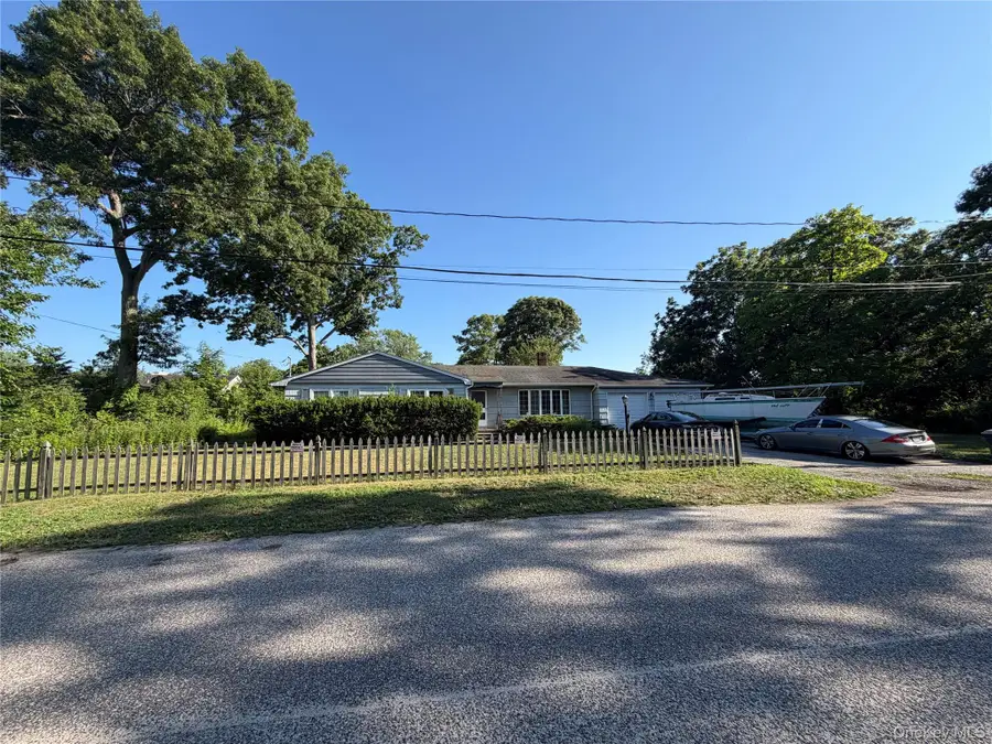 22 Yerk Avenue, Ronkonkoma, NY 11779 - #2
