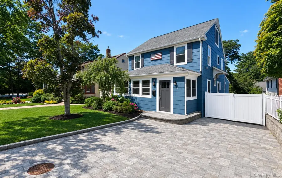 182 School Street, Oyster Bay, NY 11771 - #2