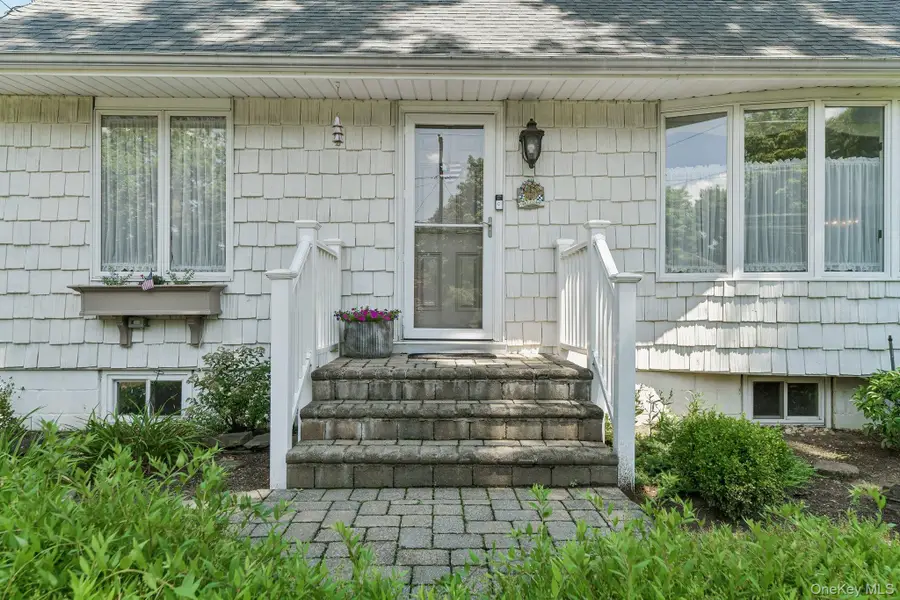 119 Brook Lane, Smithtown, NY 11787 - #3