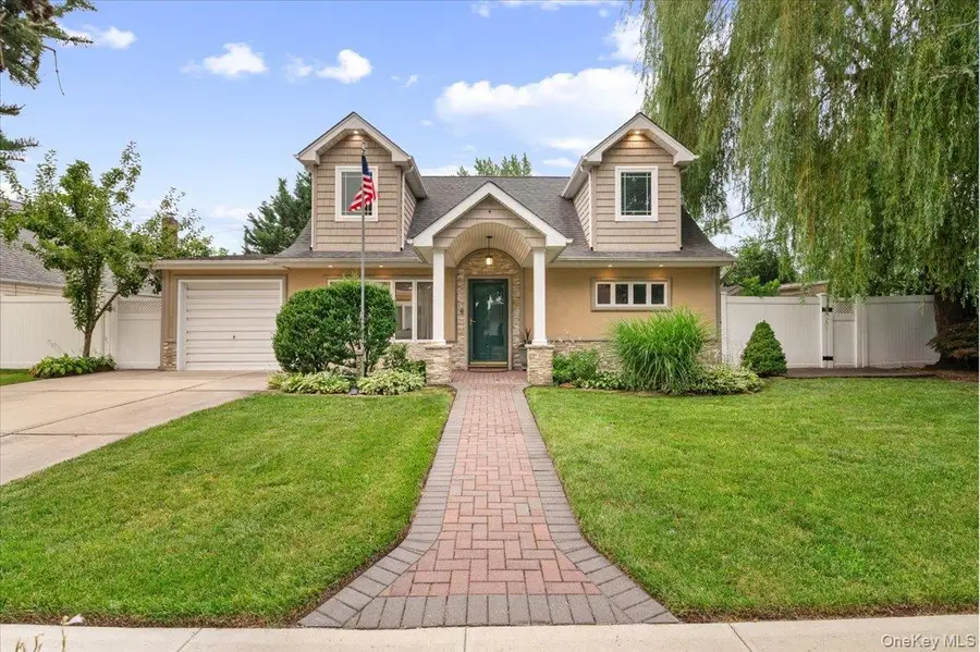 3850 Jean Avenue, Bethpage, NY 11714 - #2