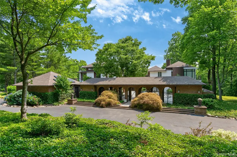 235 Cleft Road, Mill Neck, NY 11765 - #2