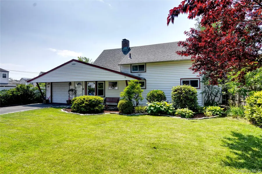 50 Grey Lane, Levittown, NY 11756 - #3