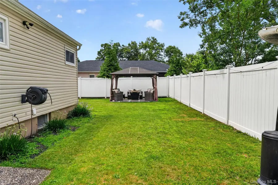 50 Lantern Street, Huntington, NY 11743 - #3