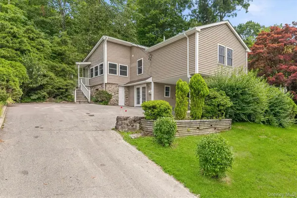 4 Narcissus Drive, Mahopac, NY 10541