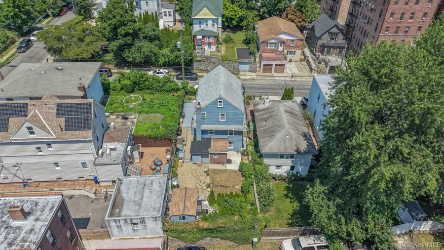 18 Edgewood Avenue, Yonkers, NY 10704 - #3