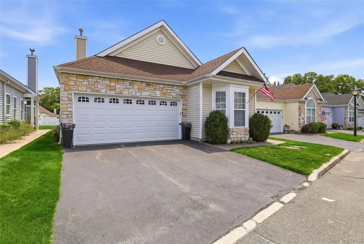 581 Leisure Drive, Ridge, NY 11961 - #1
