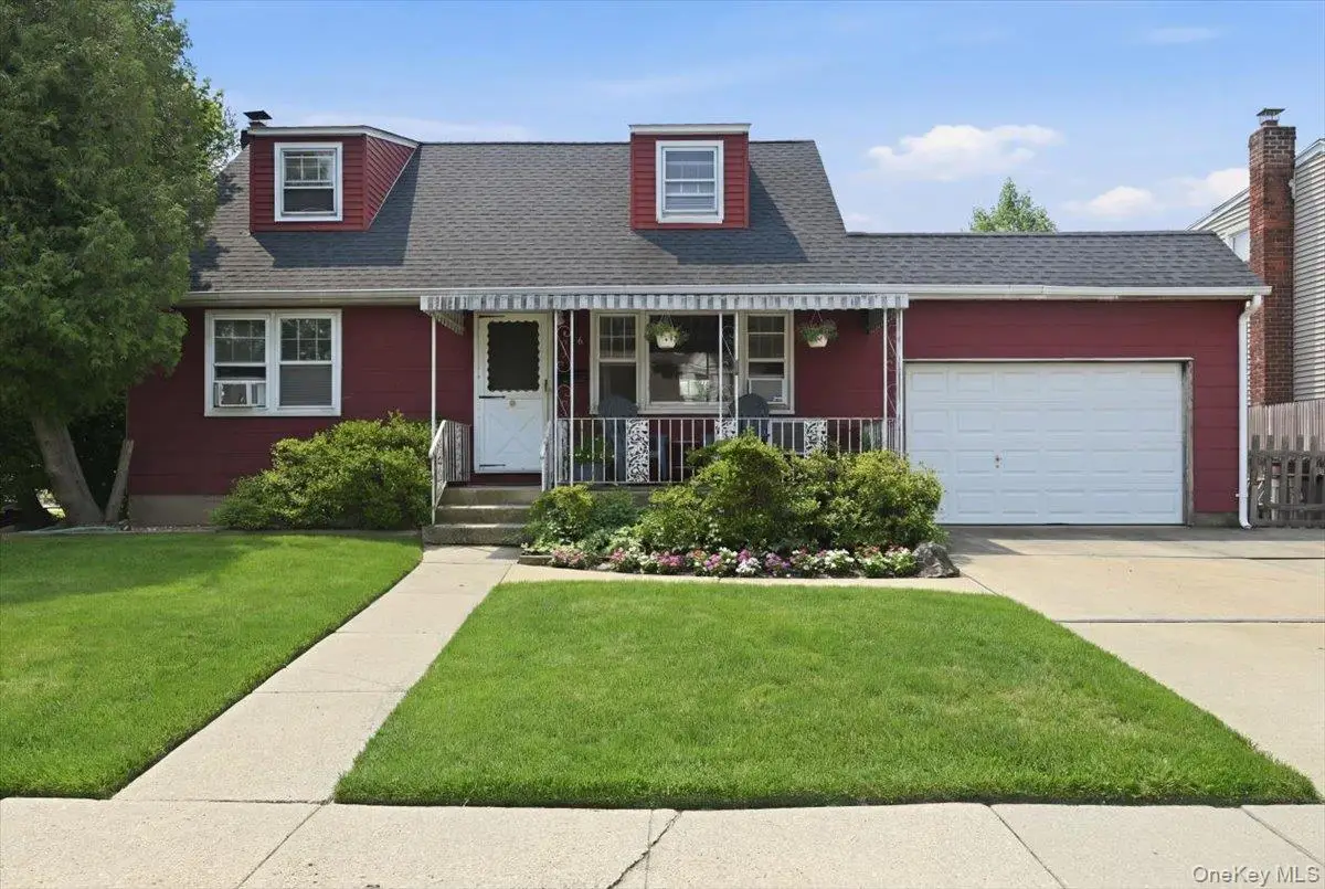 256 N Beech Street, Massapequa, NY 11758 - #1