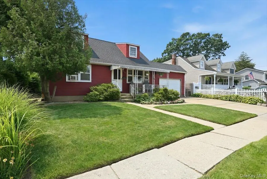 256 N Beech Street, Massapequa, NY 11758 - #2