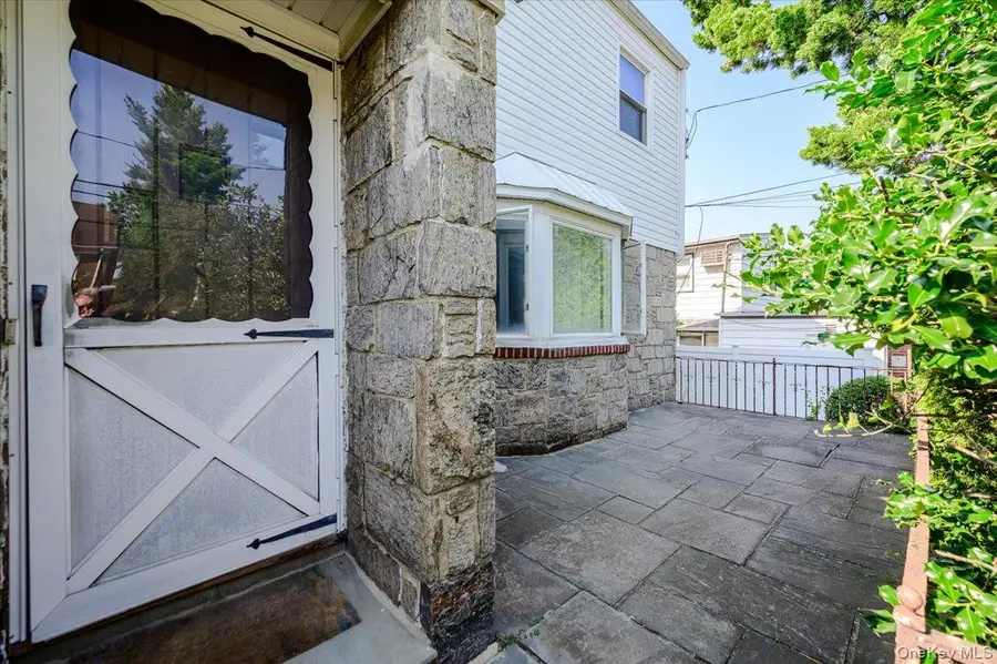1080 Roselle Place, Woodmere, NY 11598 - #2