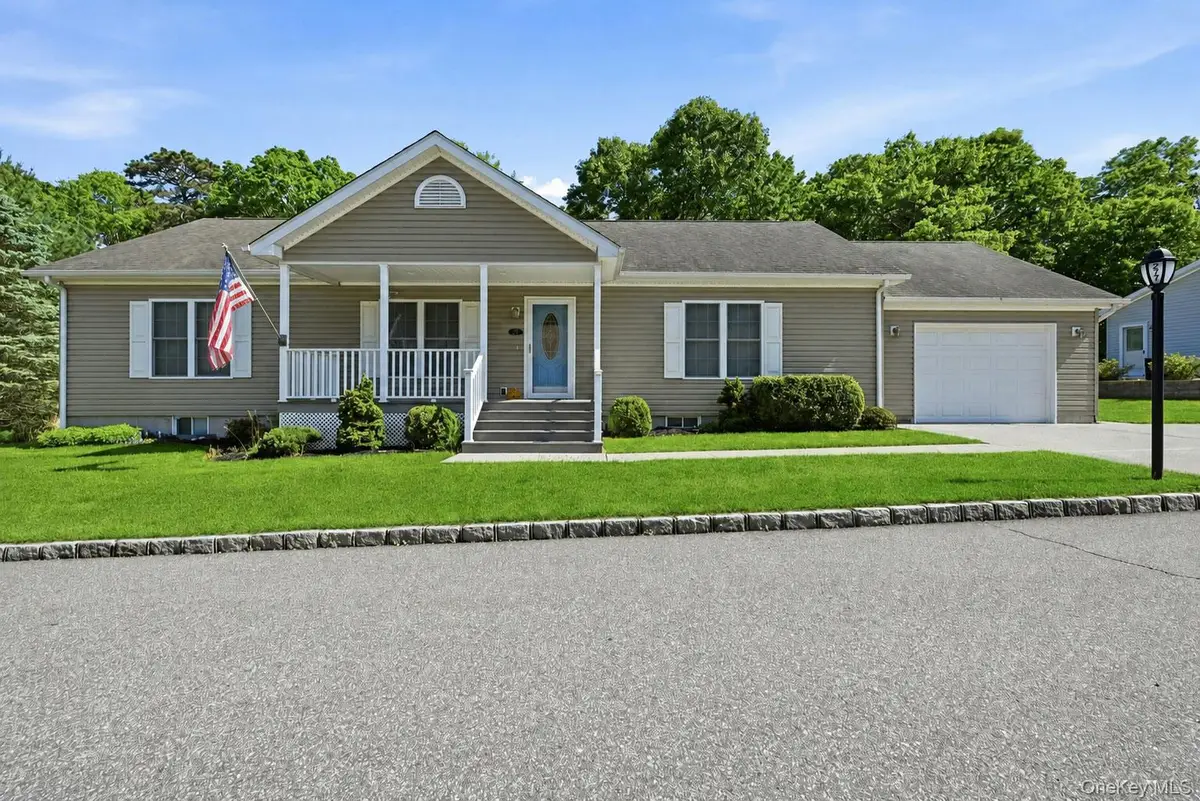 1407 Middle Road #277, Calverton, NY 11933 - #1