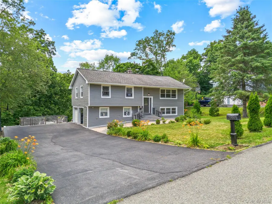 2669 Springhurst Street, Yorktown Heights, NY 10598 - #2