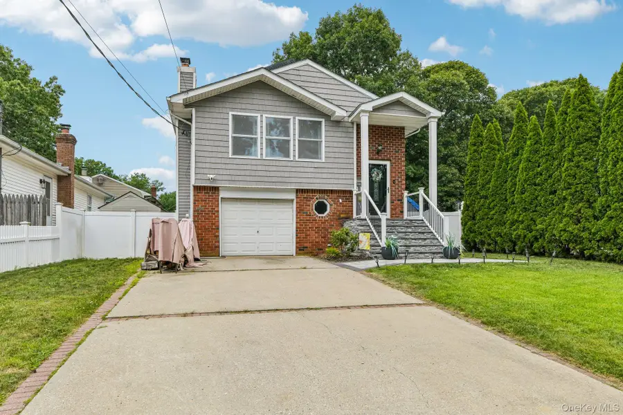 234 Buffalo Avenue, Medford, NY 11763 - #2
