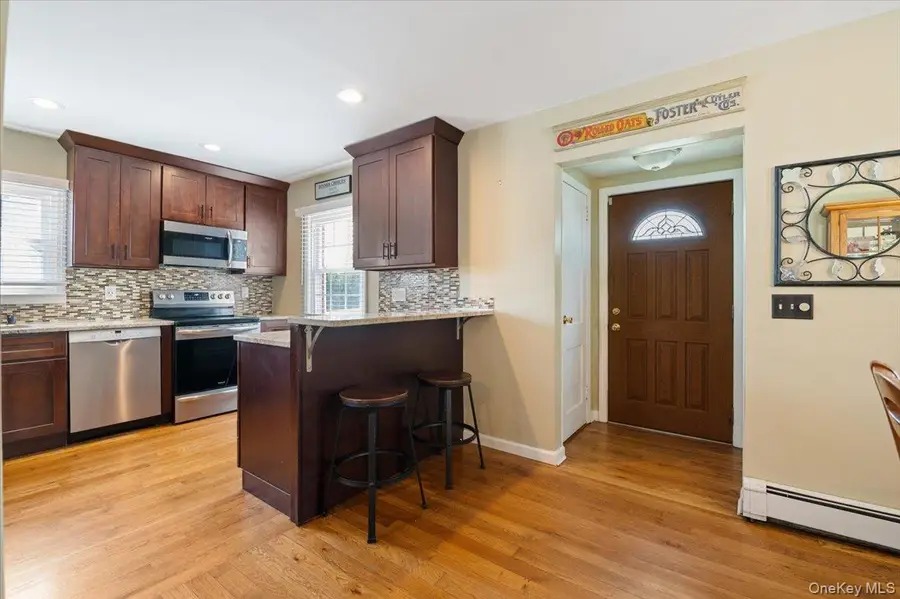 6 Dorcas Avenue, Syosset, NY 11791 - #3
