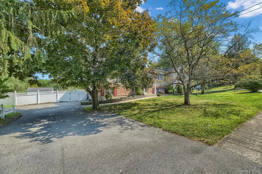 7 Briarwood Avenue, Monroe, NY 10950 - #2