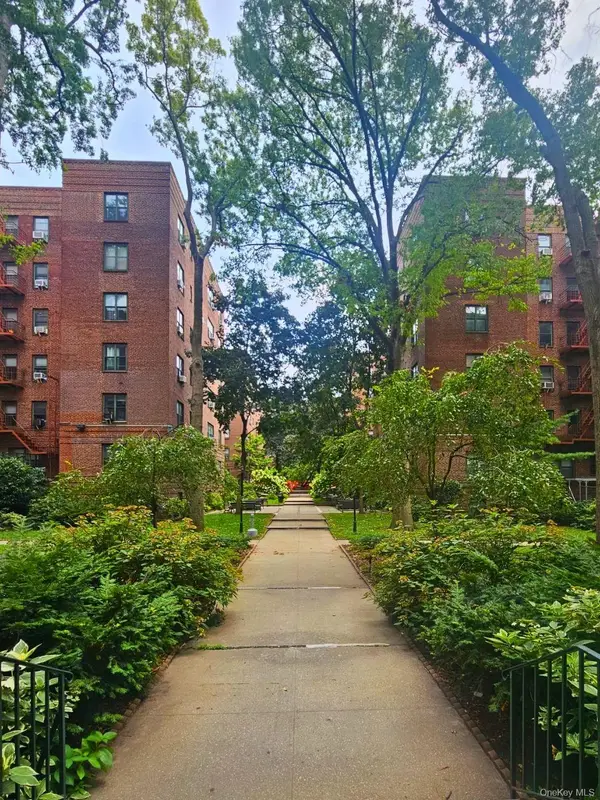 78-10 34th Avenue #1H, Jackson Heights, NY 11372