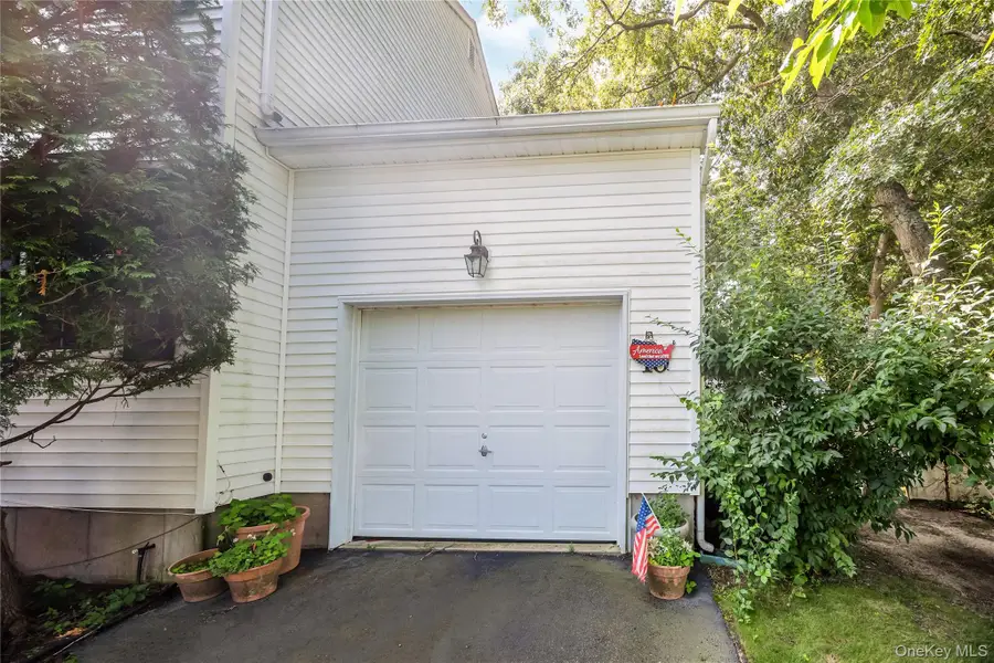 10 Gaetano Lane, Coram, NY 11727 - #3