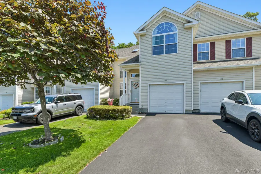 107 Kettles Lane, Medford, NY 11763 - #2
