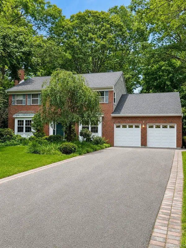 1 Pia Court, Hauppauge, NY 11788