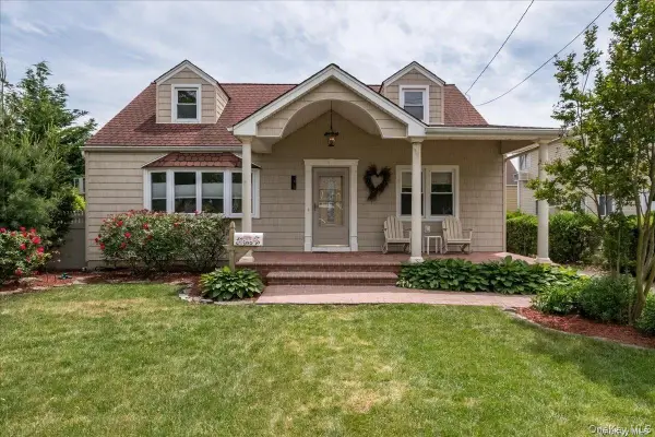 1670 Abby Road, Merrick, NY 11566