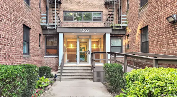 73-55 210th Street #4J, Oakland Gardens, NY 11364